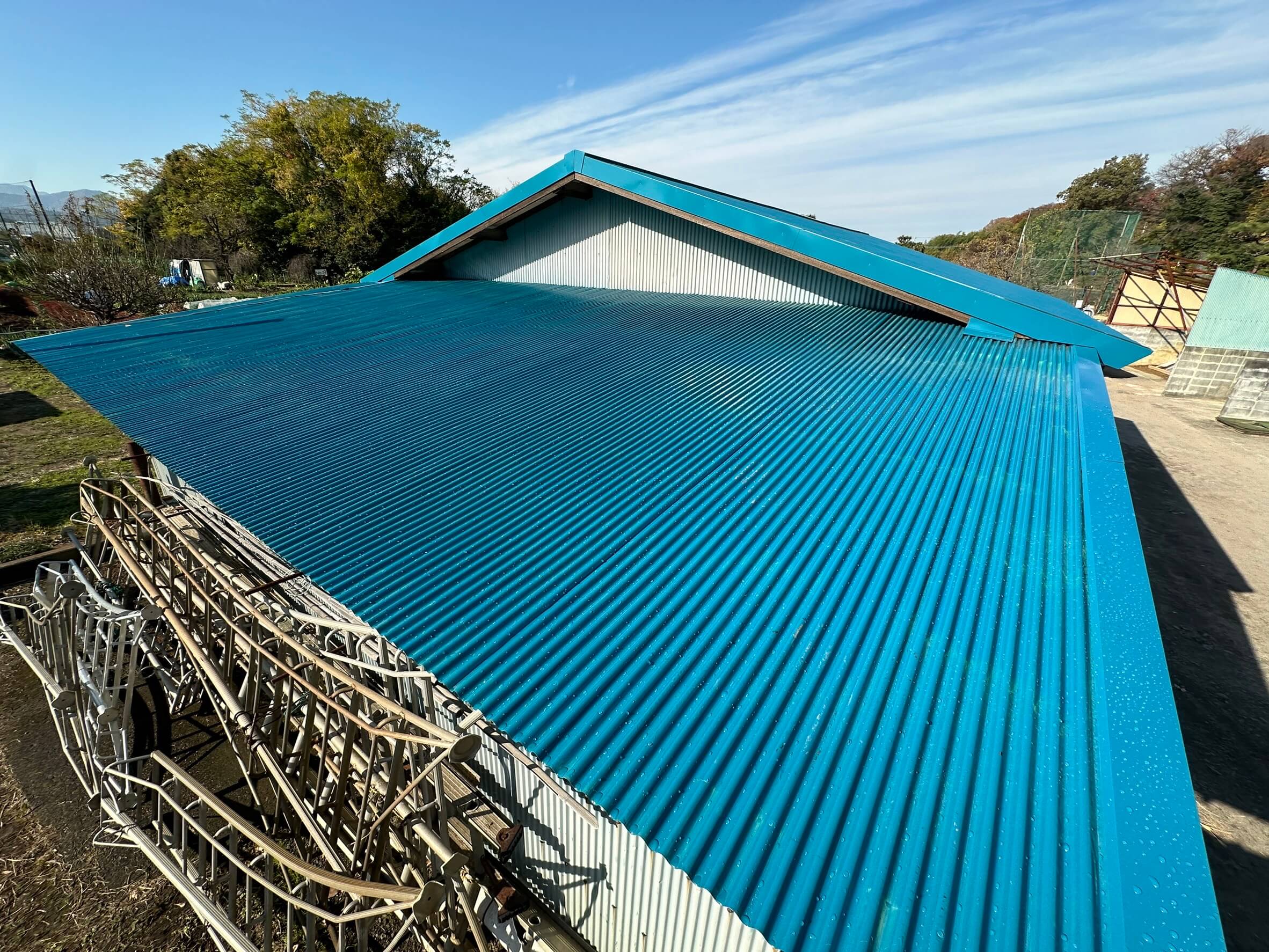 屋根葺き替え工事施工風景